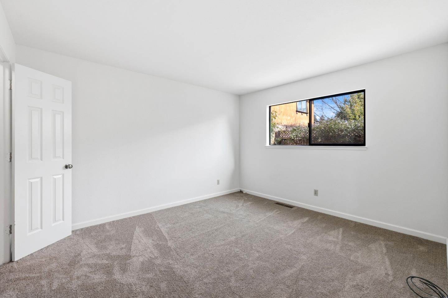 Detail Gallery Image 13 of 51 For 2258 Juan Pablo Ln, Santa Cruz,  CA 95062 - 2 Beds | 1/1 Baths