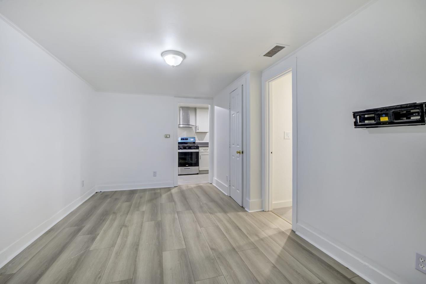 Detail Gallery Image 32 of 44 For 664 Grand Ave, South San Francisco,  CA 94080 - 7 Beds | 3 Baths