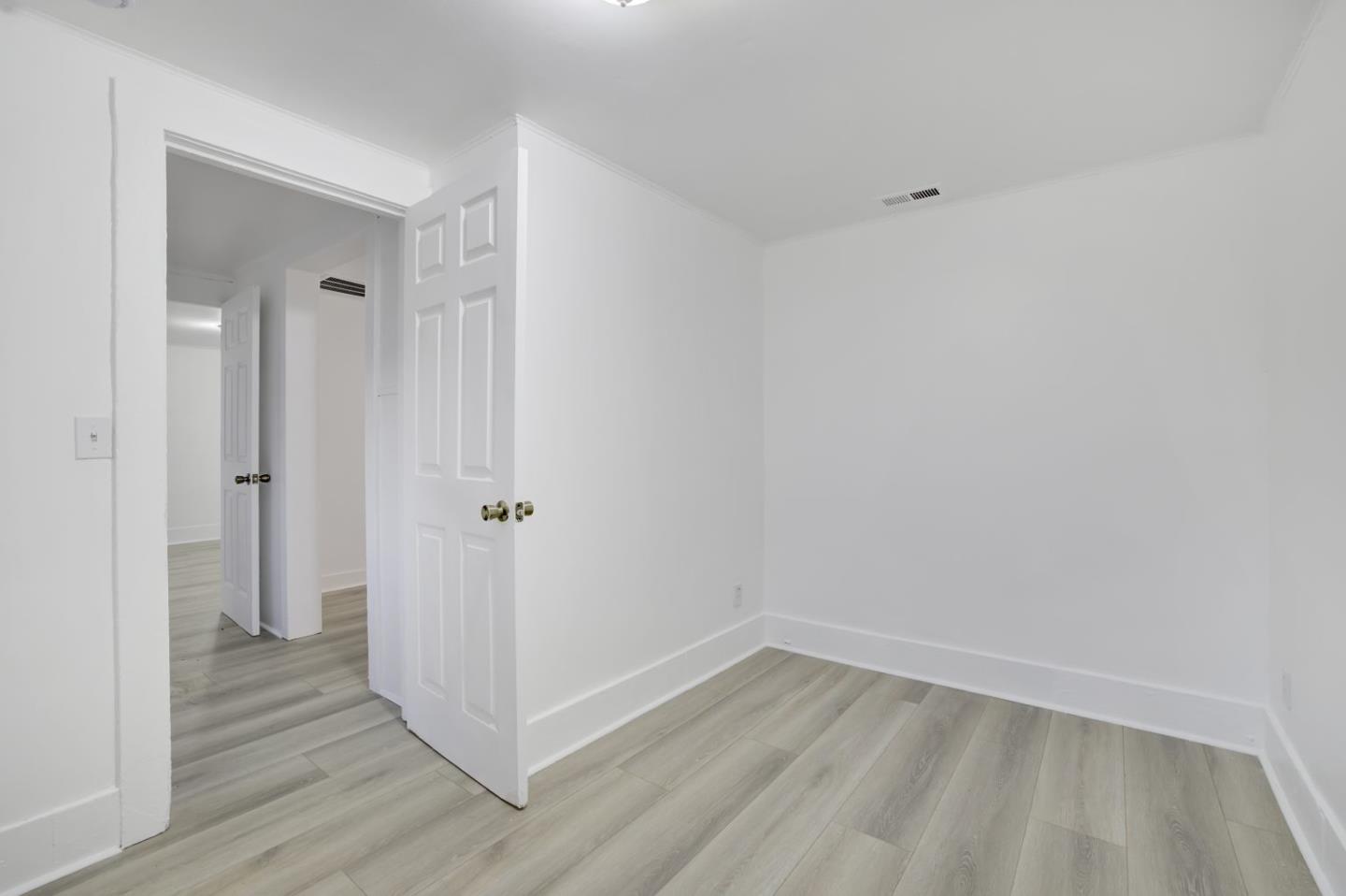 Detail Gallery Image 39 of 44 For 664 Grand Ave, South San Francisco,  CA 94080 - 7 Beds | 3 Baths