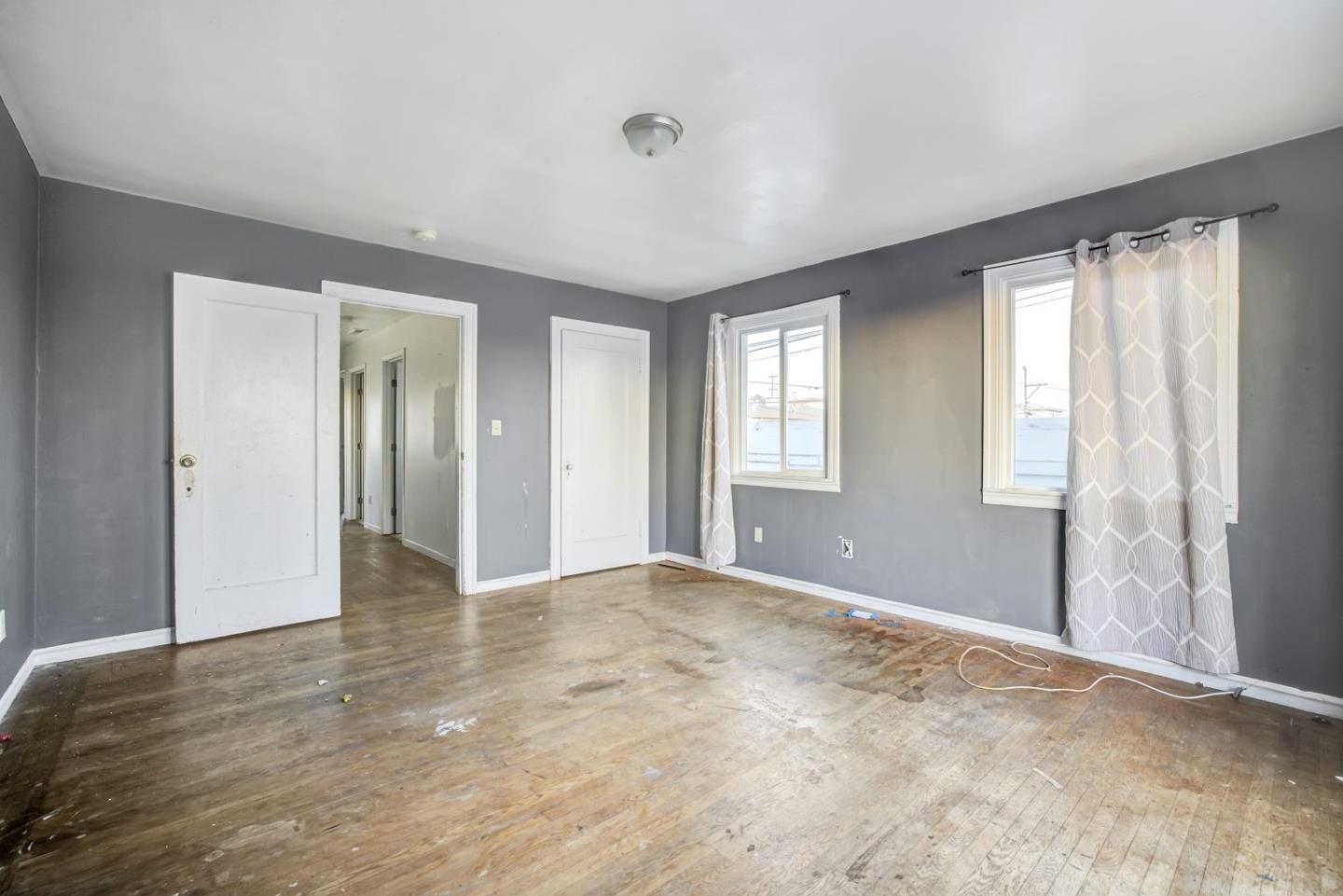 Detail Gallery Image 9 of 44 For 664 Grand Ave, South San Francisco,  CA 94080 - 7 Beds | 3 Baths