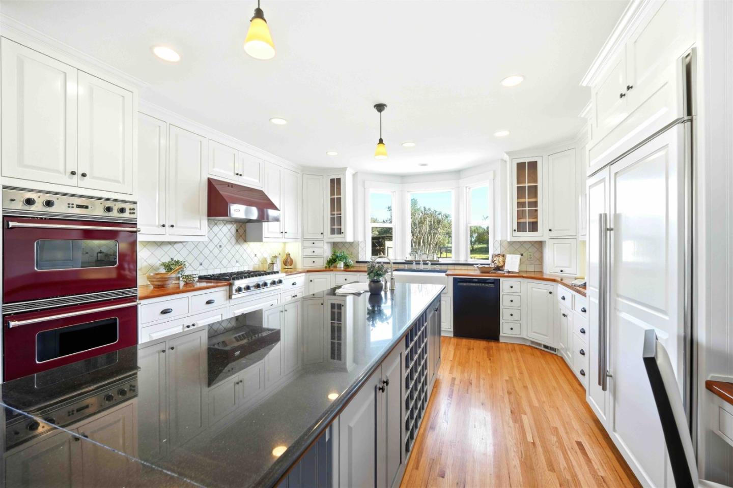 Detail Gallery Image 11 of 54 For 1680 E Main Ave, Morgan Hill,  CA 95037 - 5 Beds | 3 Baths