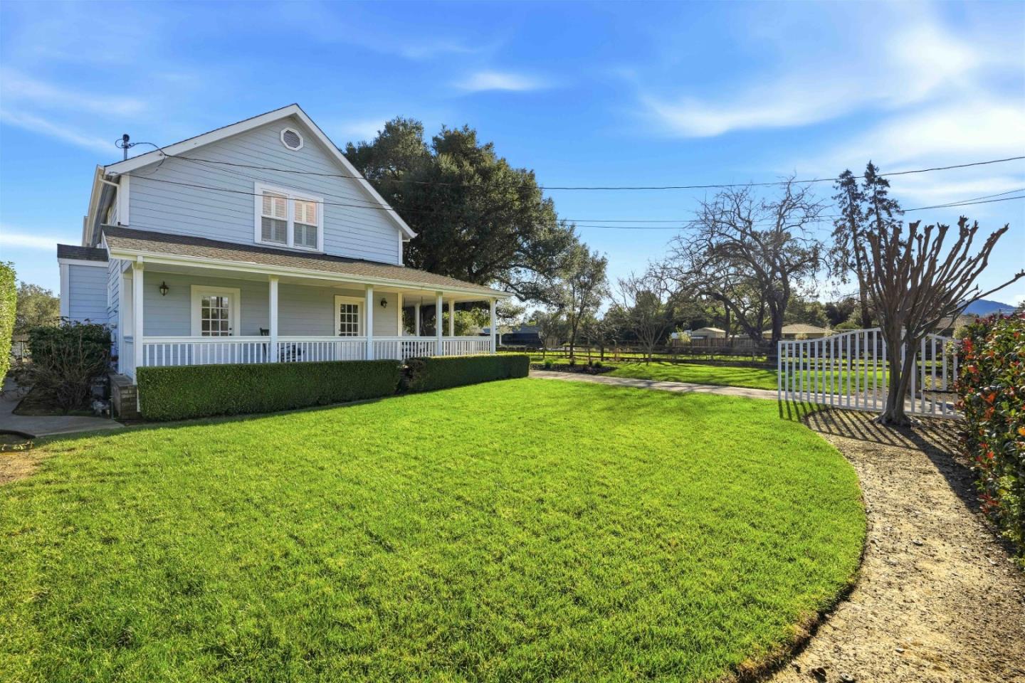 Detail Gallery Image 2 of 54 For 1680 E Main Ave, Morgan Hill,  CA 95037 - 5 Beds | 3 Baths