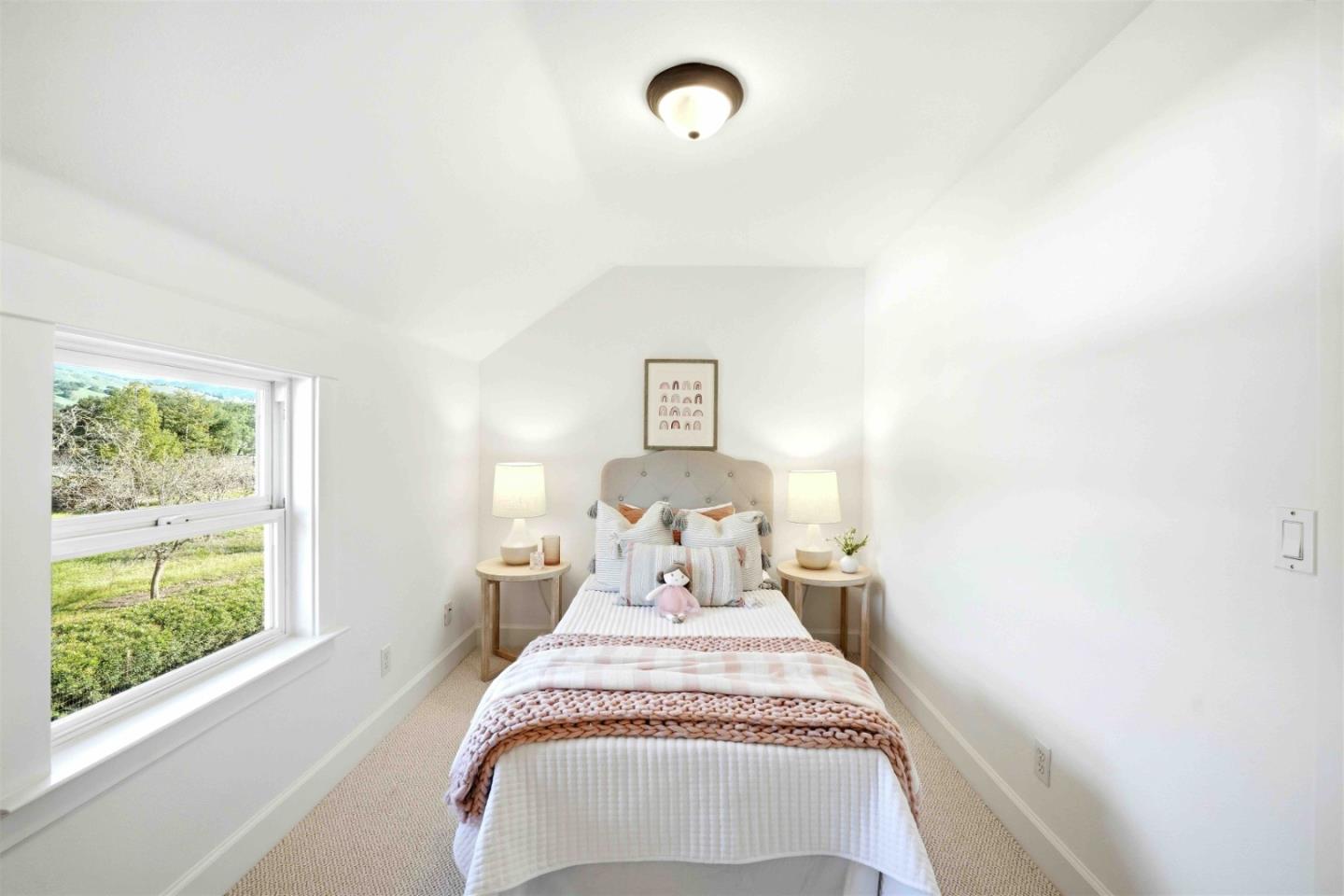 Detail Gallery Image 24 of 54 For 1680 E Main Ave, Morgan Hill,  CA 95037 - 5 Beds | 3 Baths