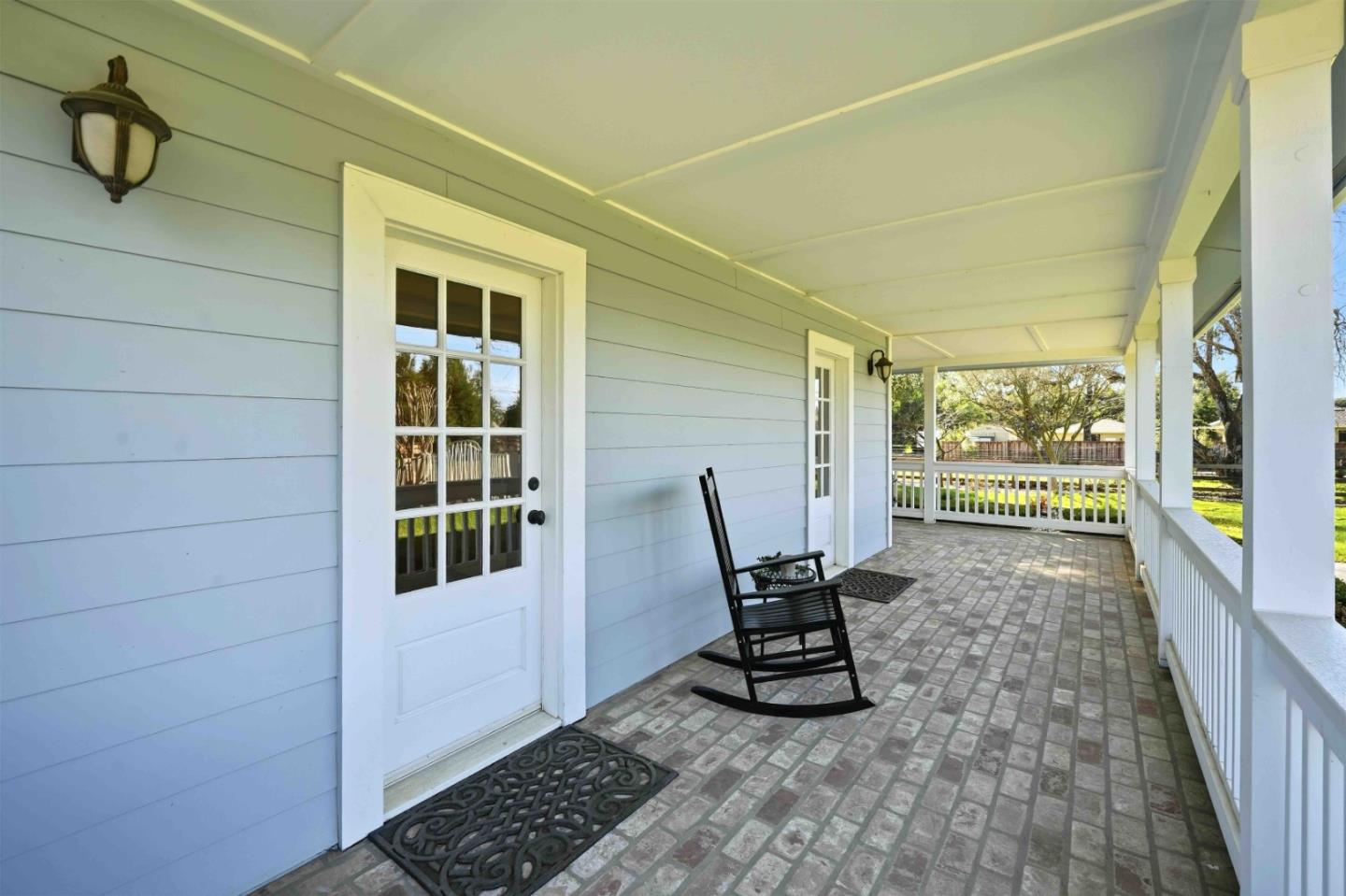 Detail Gallery Image 3 of 54 For 1680 E Main Ave, Morgan Hill,  CA 95037 - 5 Beds | 3 Baths