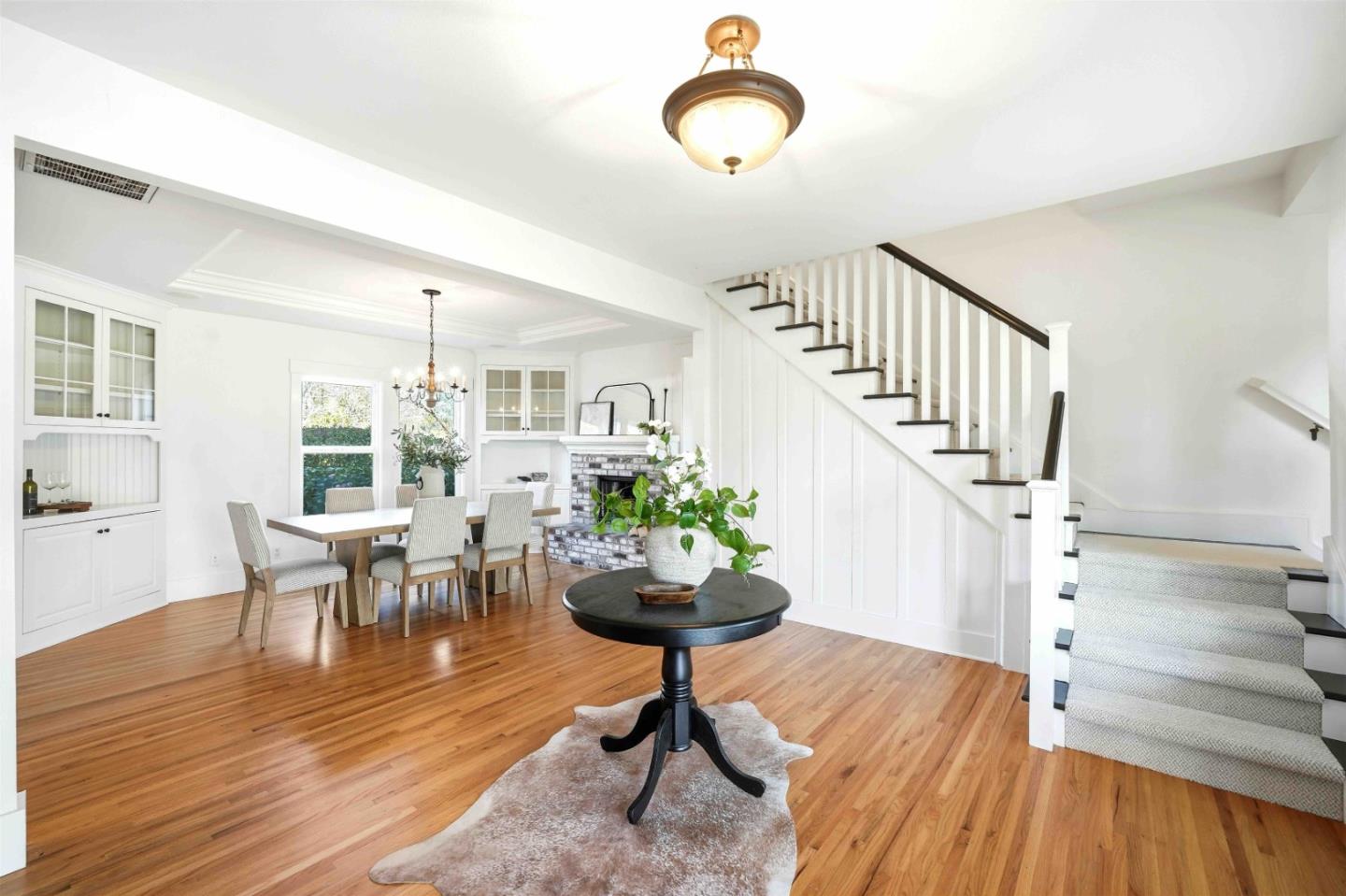 Detail Gallery Image 5 of 54 For 1680 E Main Ave, Morgan Hill,  CA 95037 - 5 Beds | 3 Baths