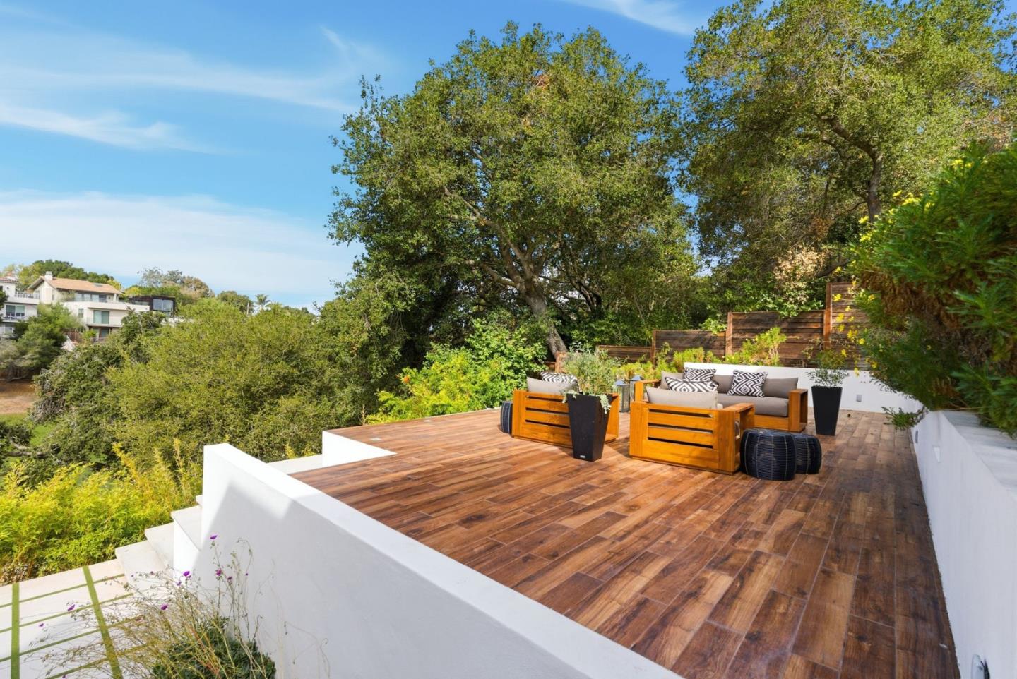 Detail Gallery Image 15 of 76 For 1669 Whitham Ave, Los Altos,  CA 94024 - 5 Beds | 5/1 Baths