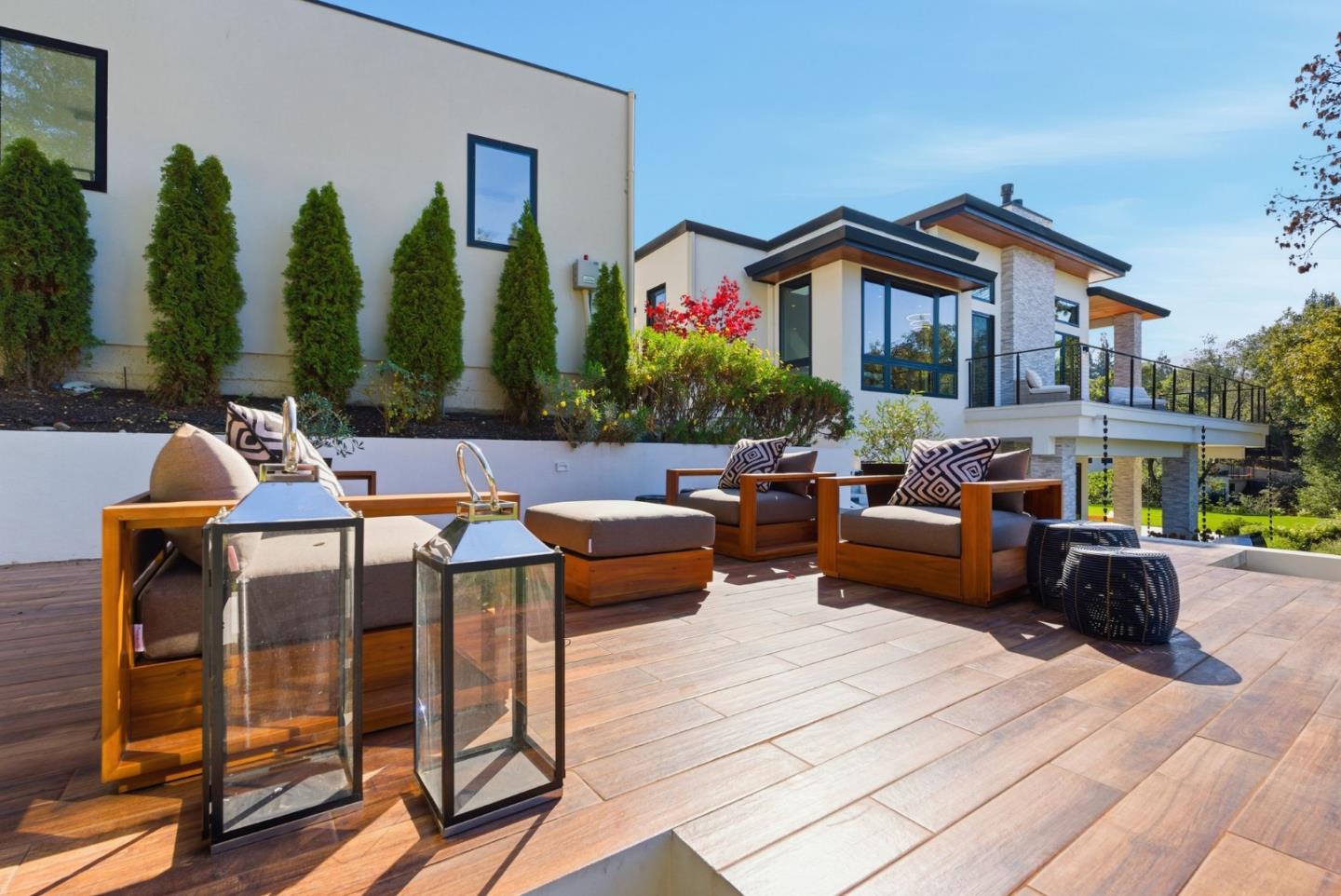 Detail Gallery Image 23 of 76 For 1669 Whitham Ave, Los Altos,  CA 94024 - 5 Beds | 5/1 Baths