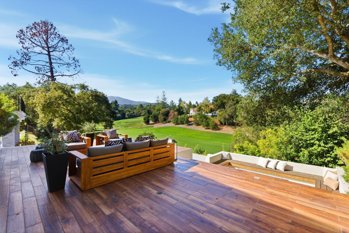 Detail Gallery Image 25 of 76 For 1669 Whitham Ave, Los Altos,  CA 94024 - 5 Beds | 5/1 Baths