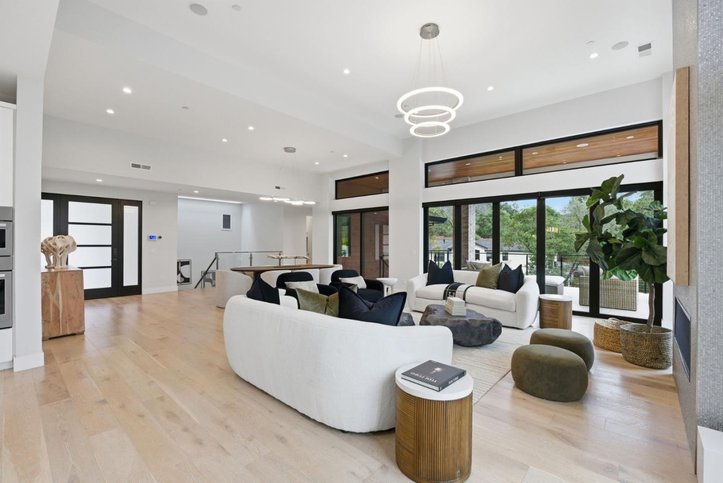 Detail Gallery Image 34 of 76 For 1669 Whitham Ave, Los Altos,  CA 94024 - 5 Beds | 5/1 Baths