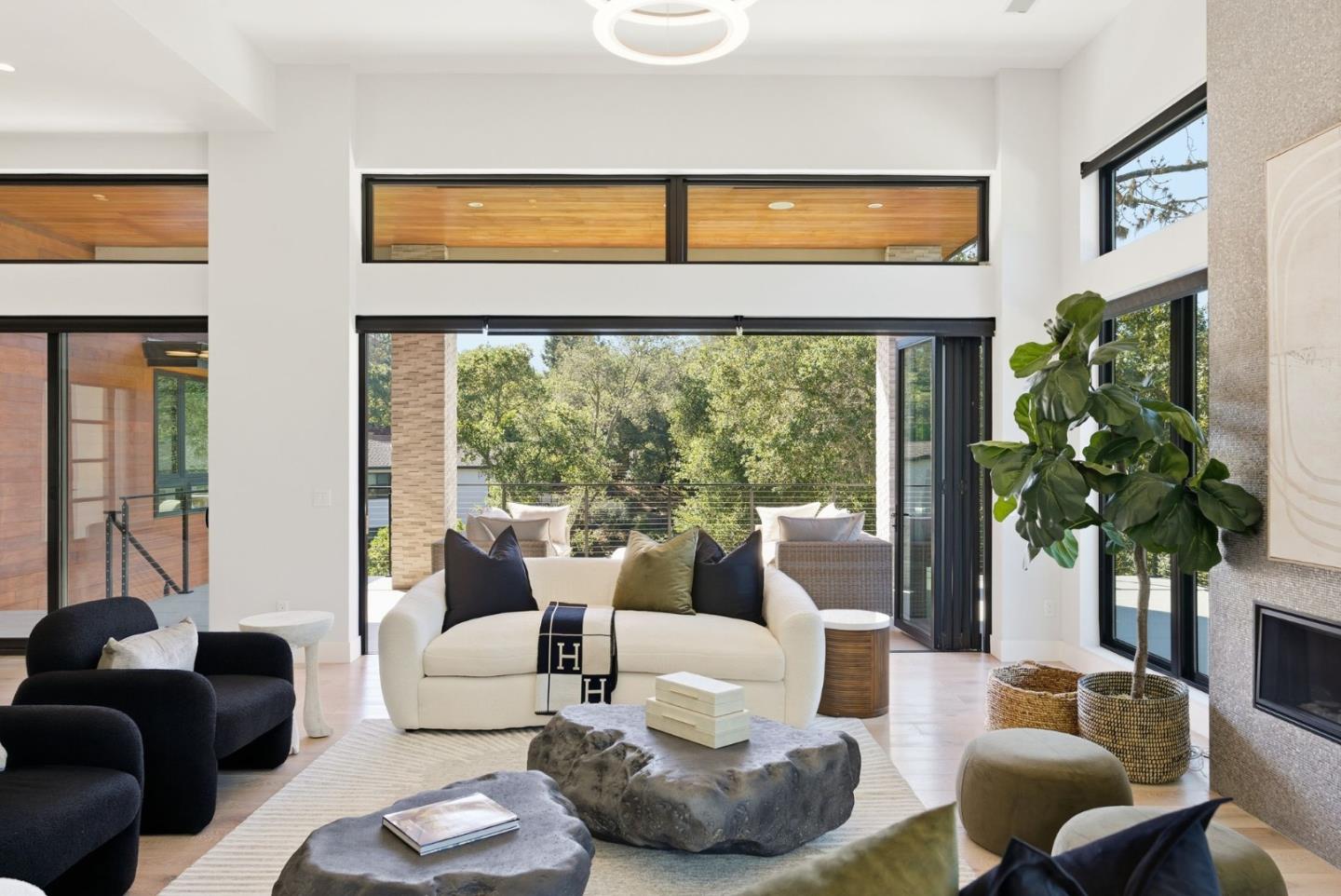 Detail Gallery Image 36 of 76 For 1669 Whitham Ave, Los Altos,  CA 94024 - 5 Beds | 5/1 Baths