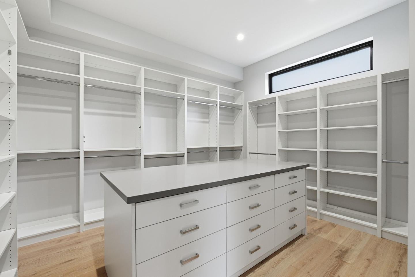 Detail Gallery Image 47 of 76 For 1669 Whitham Ave, Los Altos,  CA 94024 - 5 Beds | 5/1 Baths