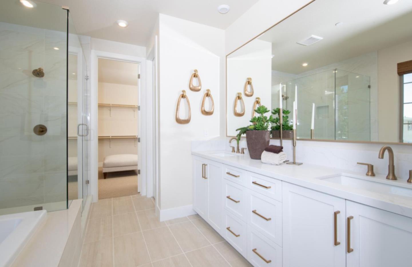 Detail Gallery Image 9 of 10 For 7360 Ailes Ct, Gilroy,  CA 95020 - 4 Beds | 3/1 Baths