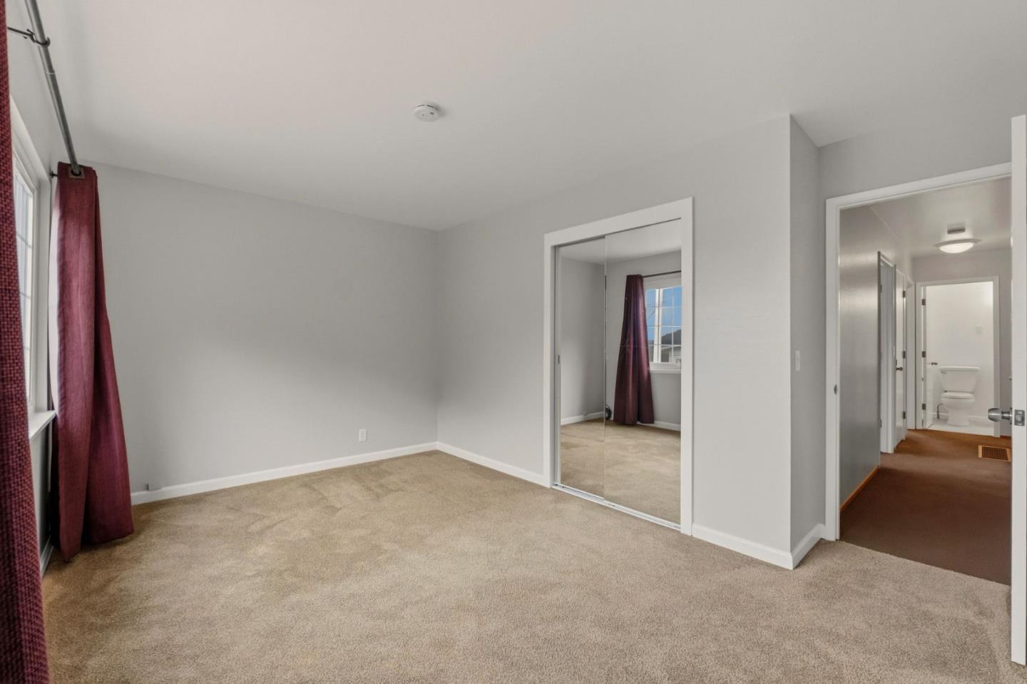 Detail Gallery Image 16 of 39 For 1516 Valdez Way, Pacifica,  CA 94044 - 3 Beds | 3 Baths