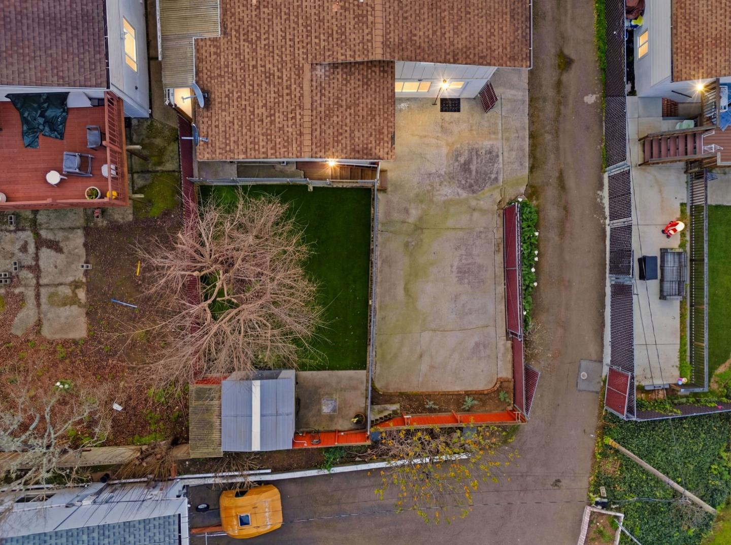 Detail Gallery Image 34 of 39 For 1516 Valdez Way, Pacifica,  CA 94044 - 3 Beds | 3 Baths