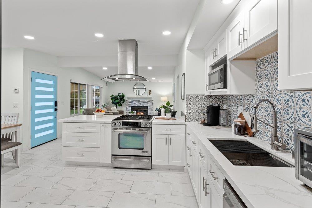 Detail Gallery Image 11 of 31 For 2040 Don Ct, Santa Clara,  CA 95050 - 3 Beds | 2 Baths