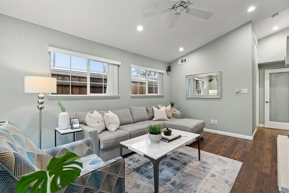 Detail Gallery Image 18 of 31 For 2040 Don Ct, Santa Clara,  CA 95050 - 3 Beds | 2 Baths