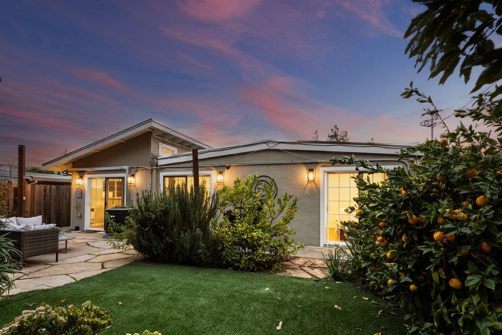 Detail Gallery Image 3 of 31 For 2040 Don Ct, Santa Clara,  CA 95050 - 3 Beds | 2 Baths