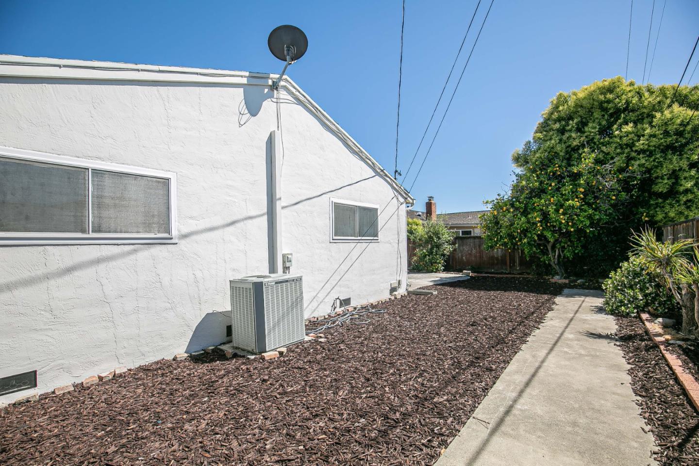 Detail Gallery Image 19 of 20 For 5033 Blacksand Rd, Fremont,  CA 94538 - 4 Beds | 2/1 Baths