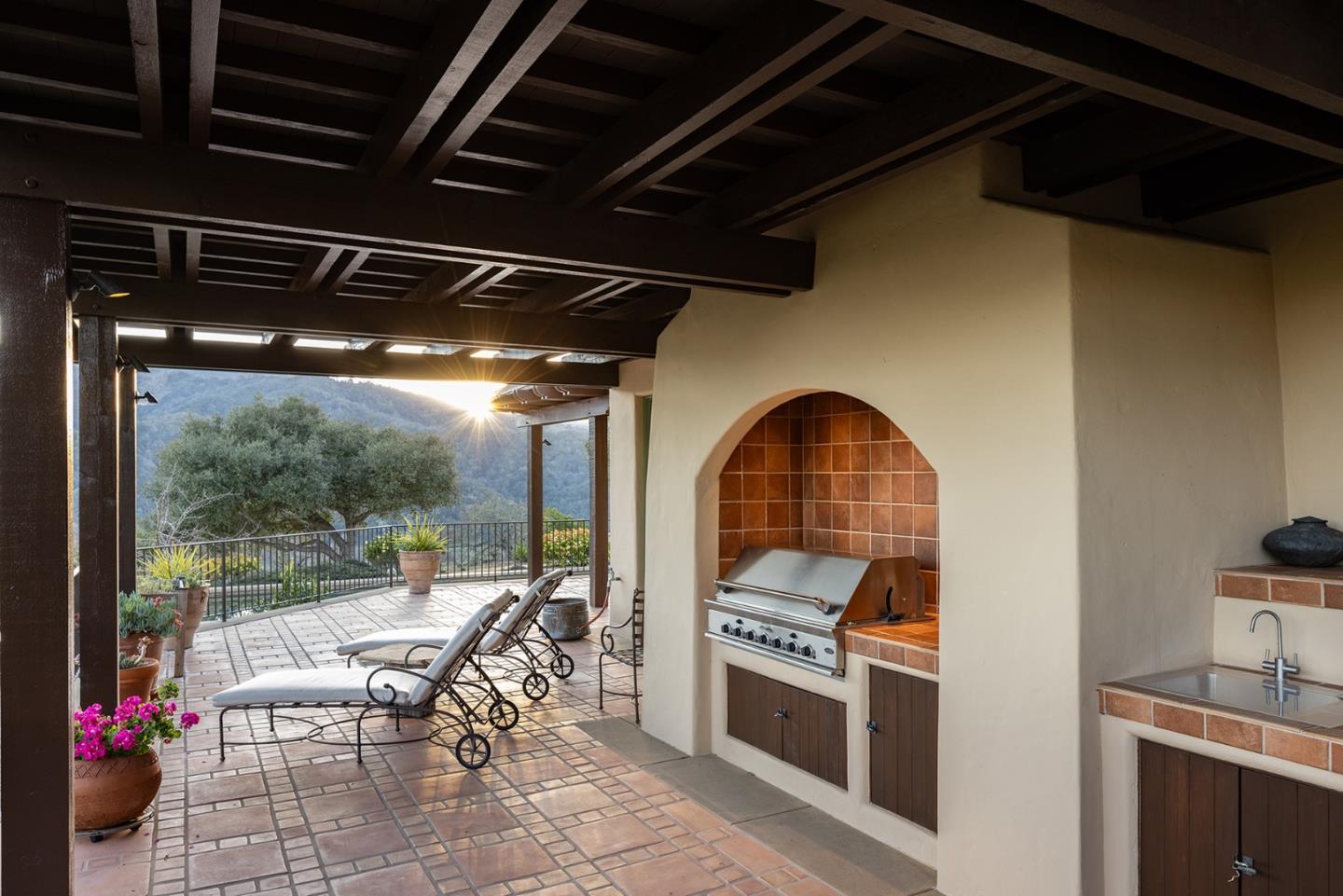 Detail Gallery Image 12 of 21 For 2 Touche Pass, Carmel,  CA 93923 - 8 Beds | 8/1 Baths