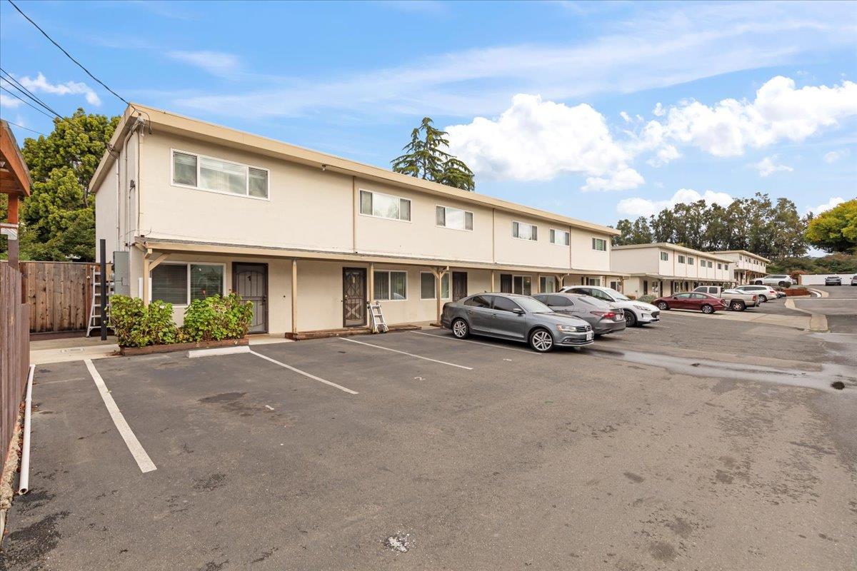 Detail Gallery Image 3 of 18 For 20324 Forest Ave, Castro Valley,  CA 94546 - – Beds | – Baths