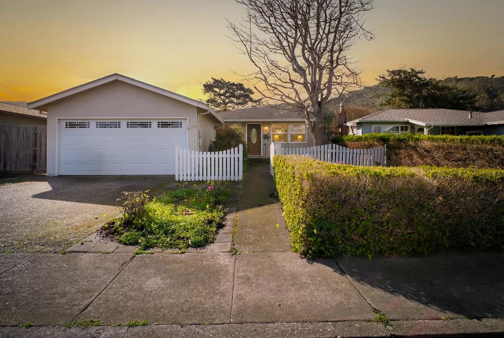 Front Image Thumbnail for ML82033082