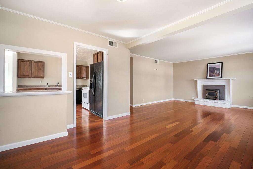 Detail Gallery Image 13 of 31 For 760 Noriega Way, Pacifica,  CA 94044 - 3 Beds | 1 Baths