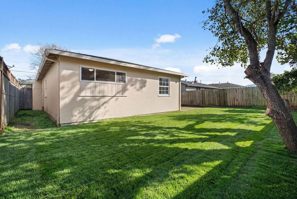 Detail Gallery Image 26 of 31 For 760 Noriega Way, Pacifica,  CA 94044 - 3 Beds | 1 Baths