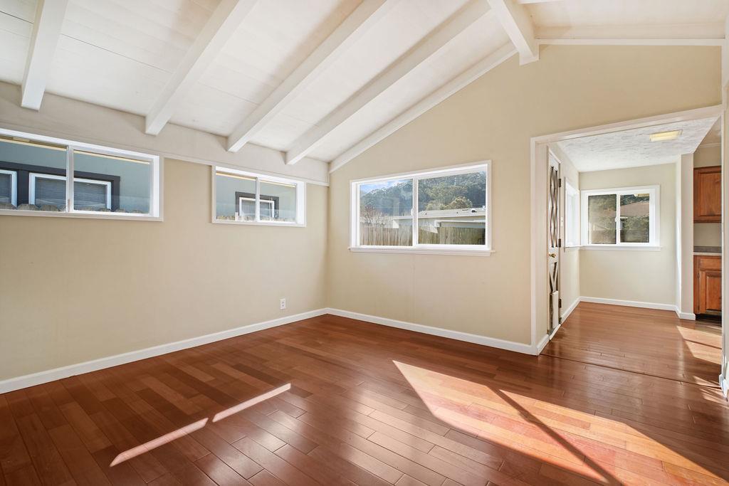 Detail Gallery Image 6 of 31 For 760 Noriega Way, Pacifica,  CA 94044 - 3 Beds | 1 Baths