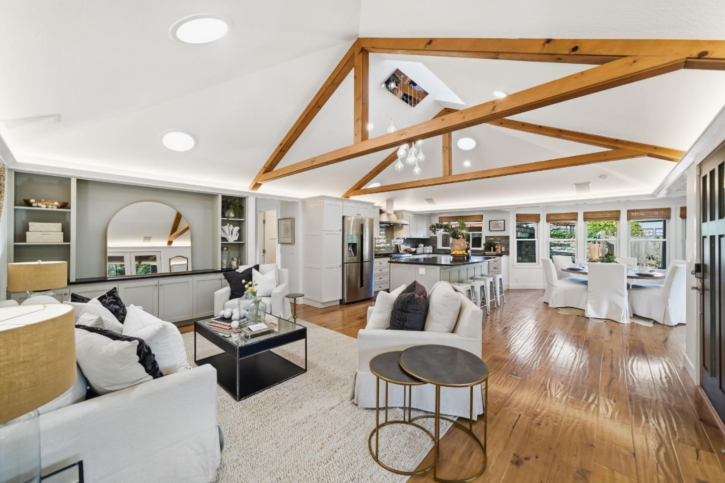 Detail Gallery Image 10 of 66 For 810 Glencrag Way, Woodside,  CA 94062 - 4 Beds | 4 Baths