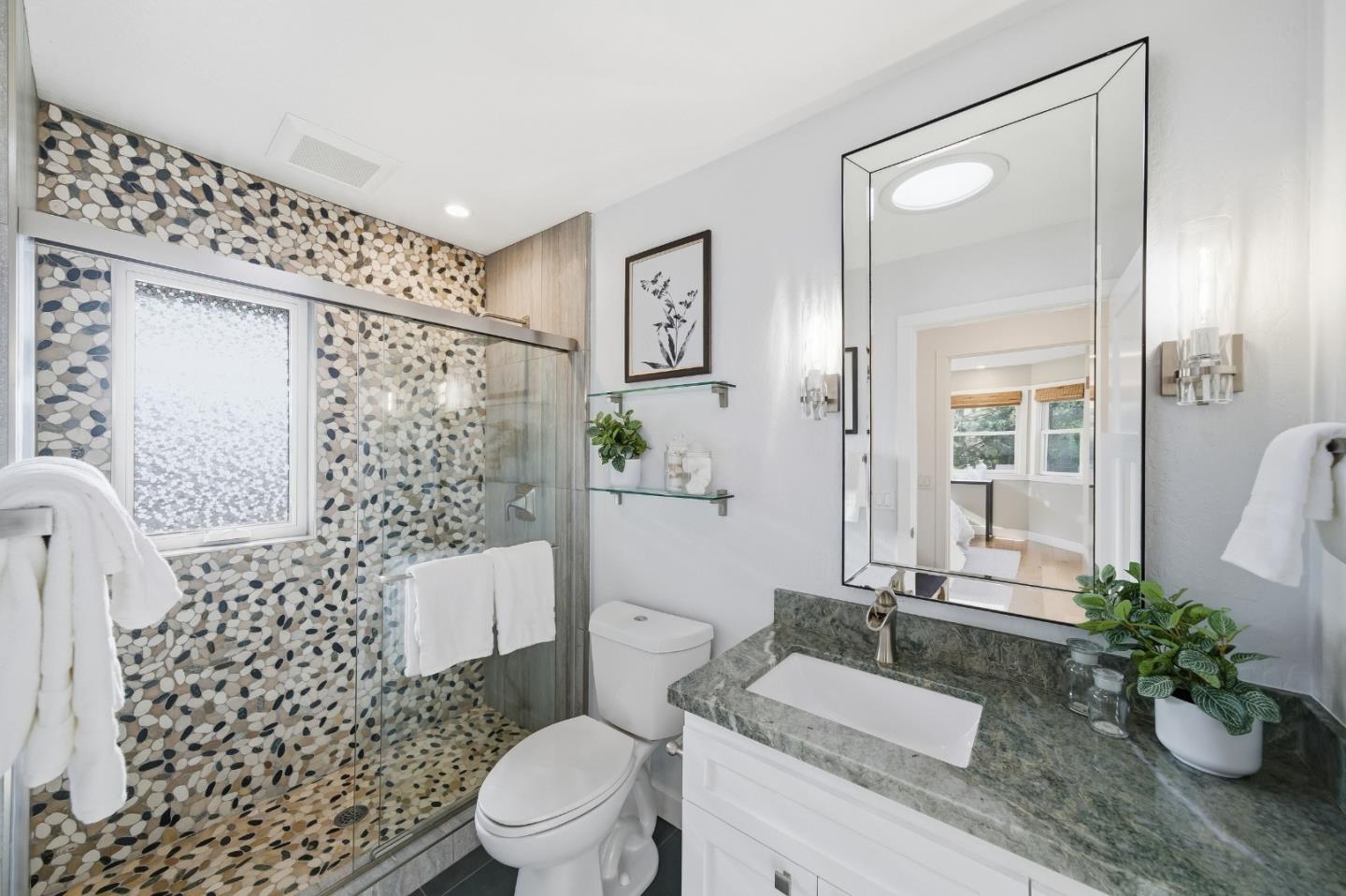 Detail Gallery Image 20 of 66 For 810 Glencrag Way, Woodside,  CA 94062 - 4 Beds | 4 Baths