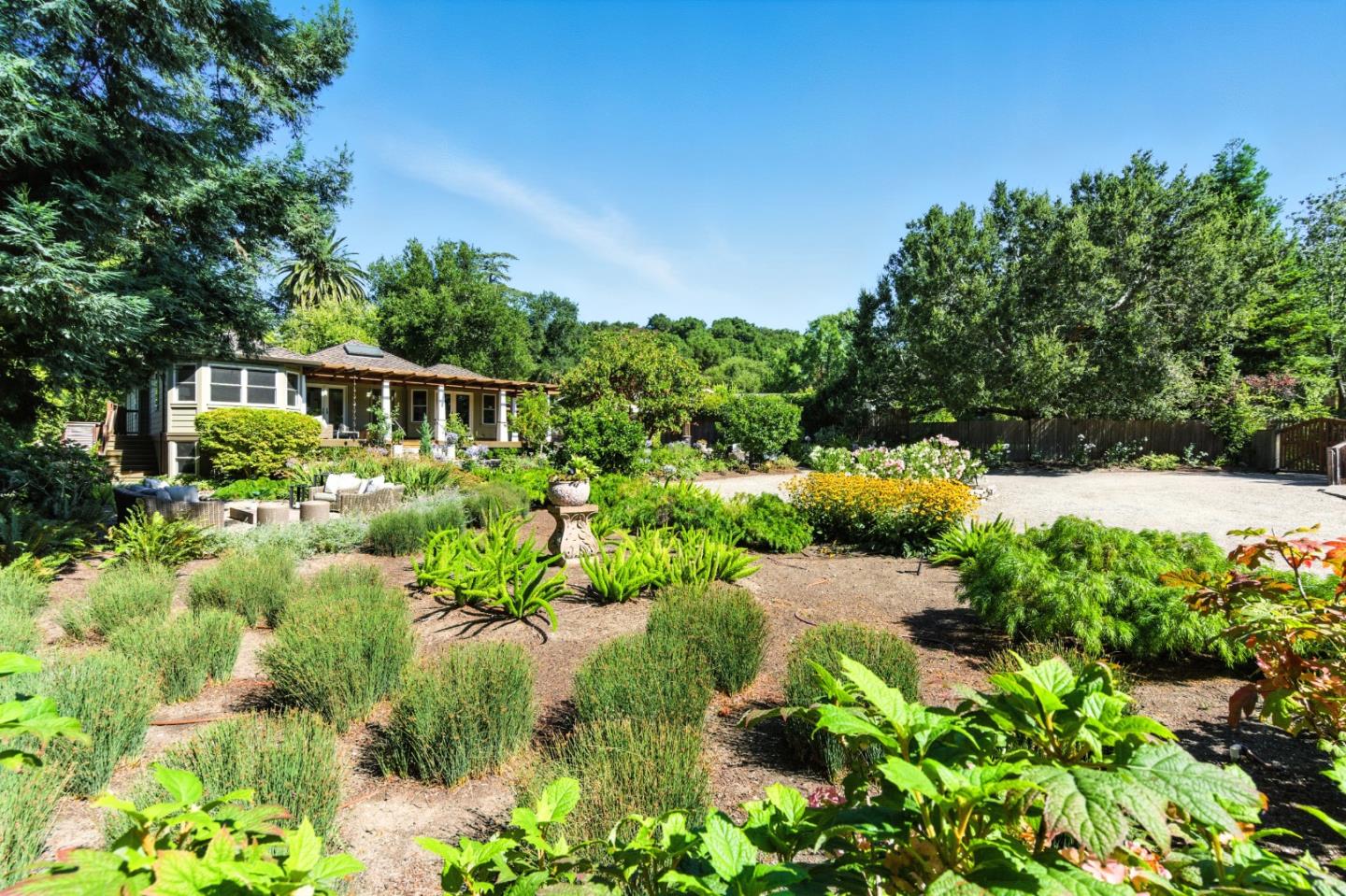 Detail Gallery Image 58 of 66 For 810 Glencrag Way, Woodside,  CA 94062 - 4 Beds | 4 Baths