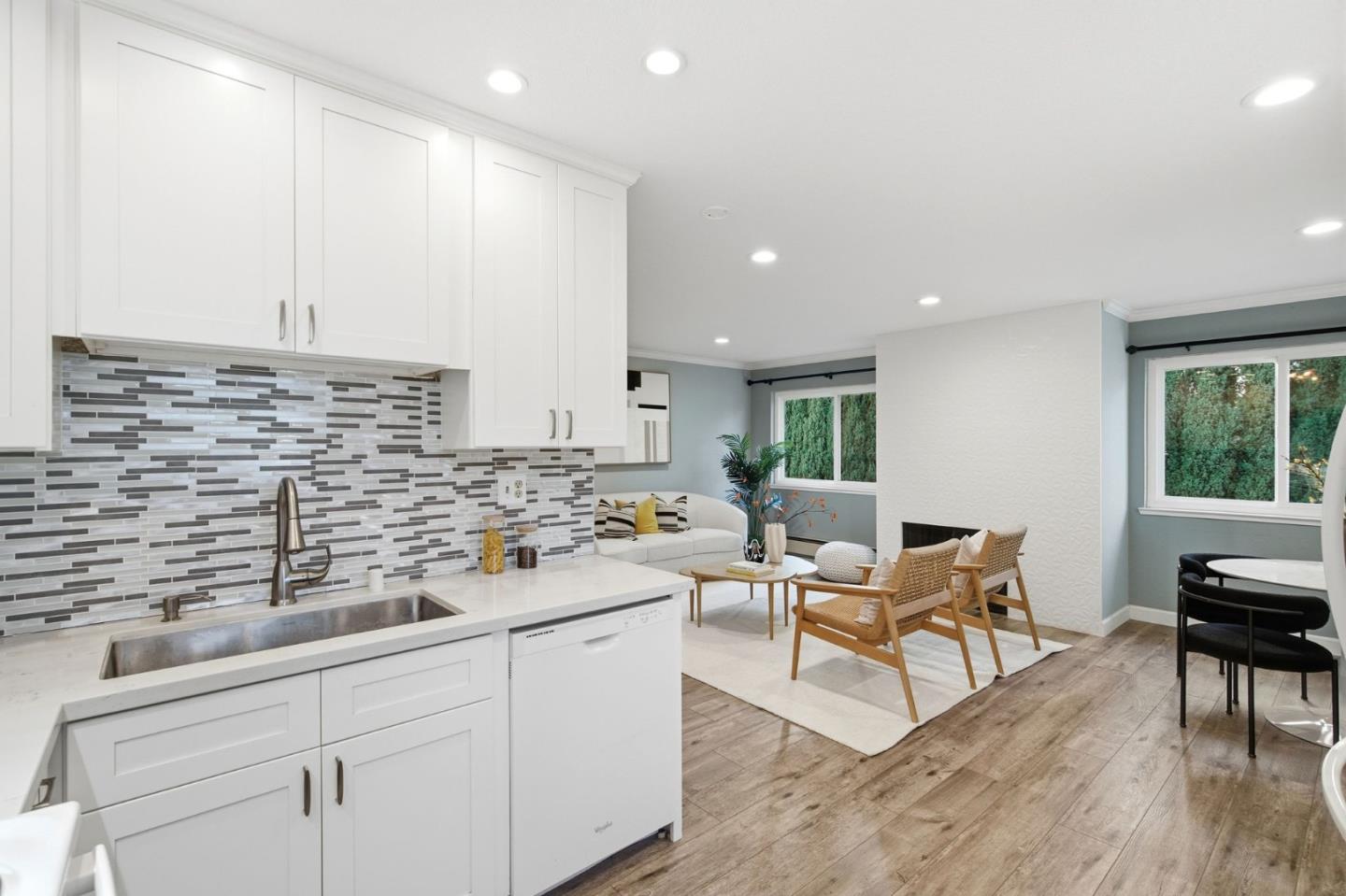 Detail Gallery Image 10 of 46 For 848 Apricot Ave #B,  Campbell,  CA 95008 - 1 Beds | 1 Baths