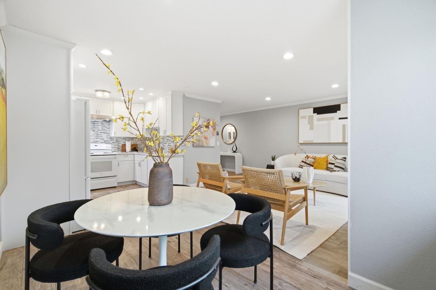 Detail Gallery Image 12 of 46 For 848 Apricot Ave #B,  Campbell,  CA 95008 - 1 Beds | 1 Baths