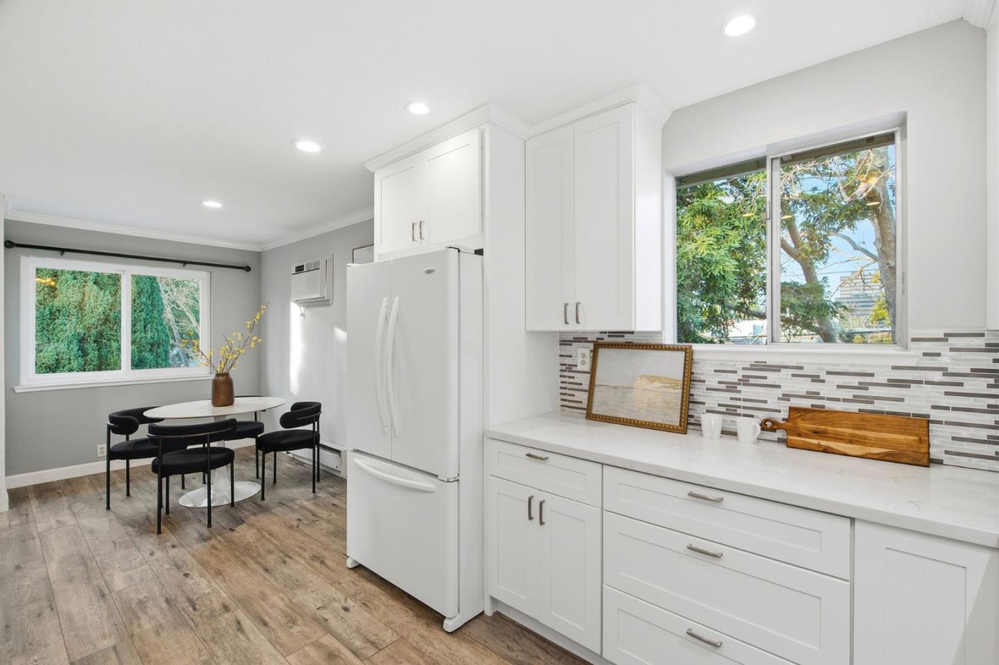 Detail Gallery Image 13 of 46 For 848 Apricot Ave #B,  Campbell,  CA 95008 - 1 Beds | 1 Baths