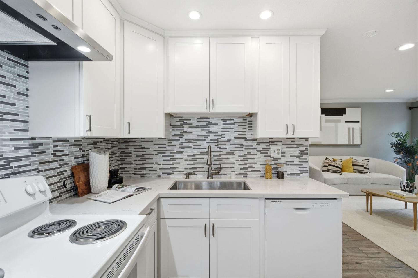 Detail Gallery Image 9 of 46 For 848 Apricot Ave #B,  Campbell,  CA 95008 - 1 Beds | 1 Baths