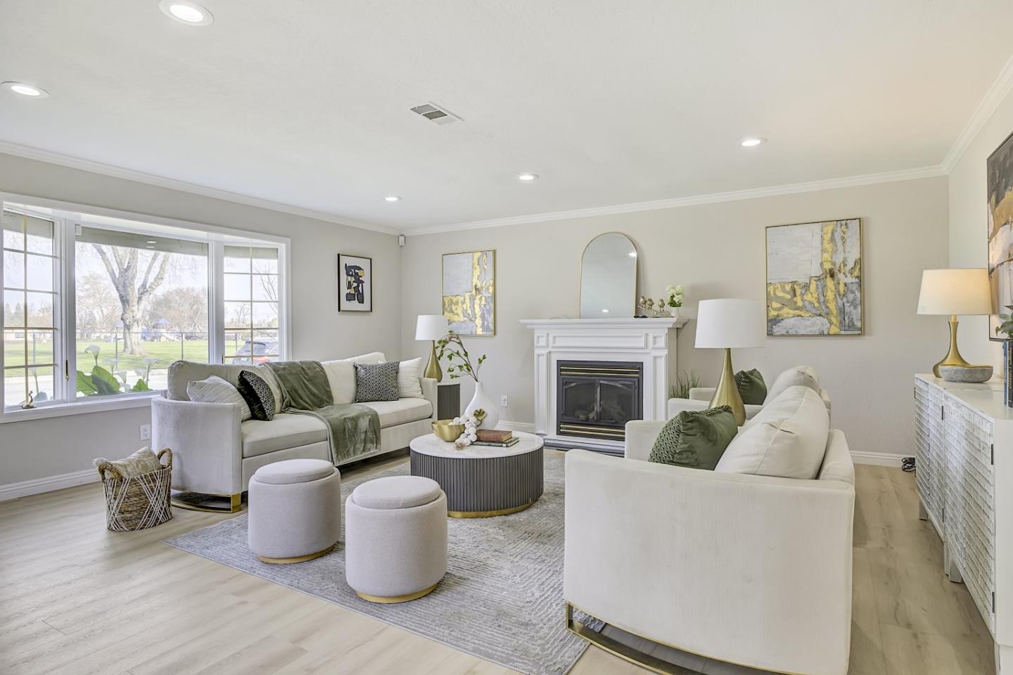 Detail Gallery Image 4 of 55 For 4628 Strawberry Park Dr, San Jose,  CA 95129 - 3 Beds | 2 Baths