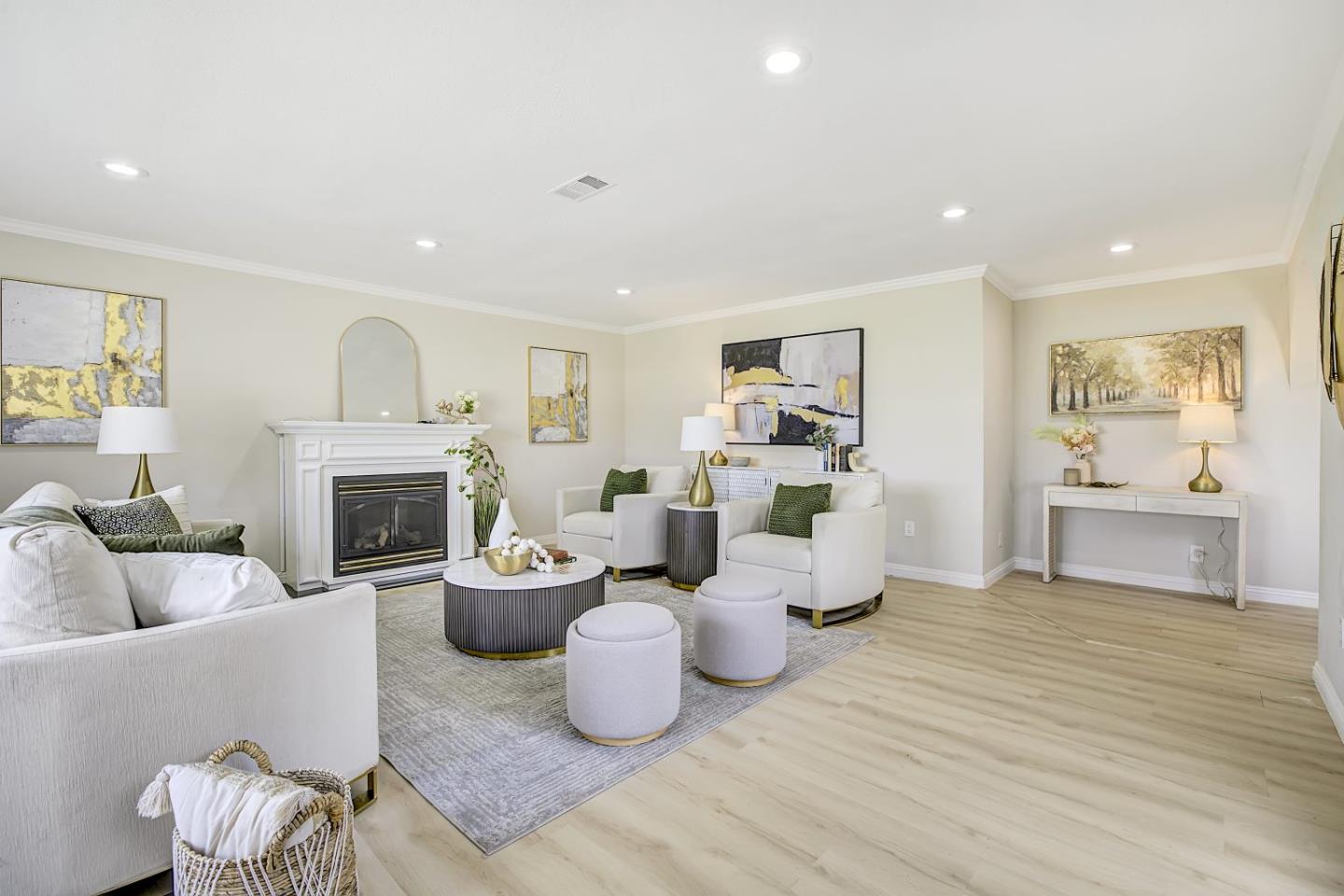 Detail Gallery Image 5 of 55 For 4628 Strawberry Park Dr, San Jose,  CA 95129 - 3 Beds | 2 Baths