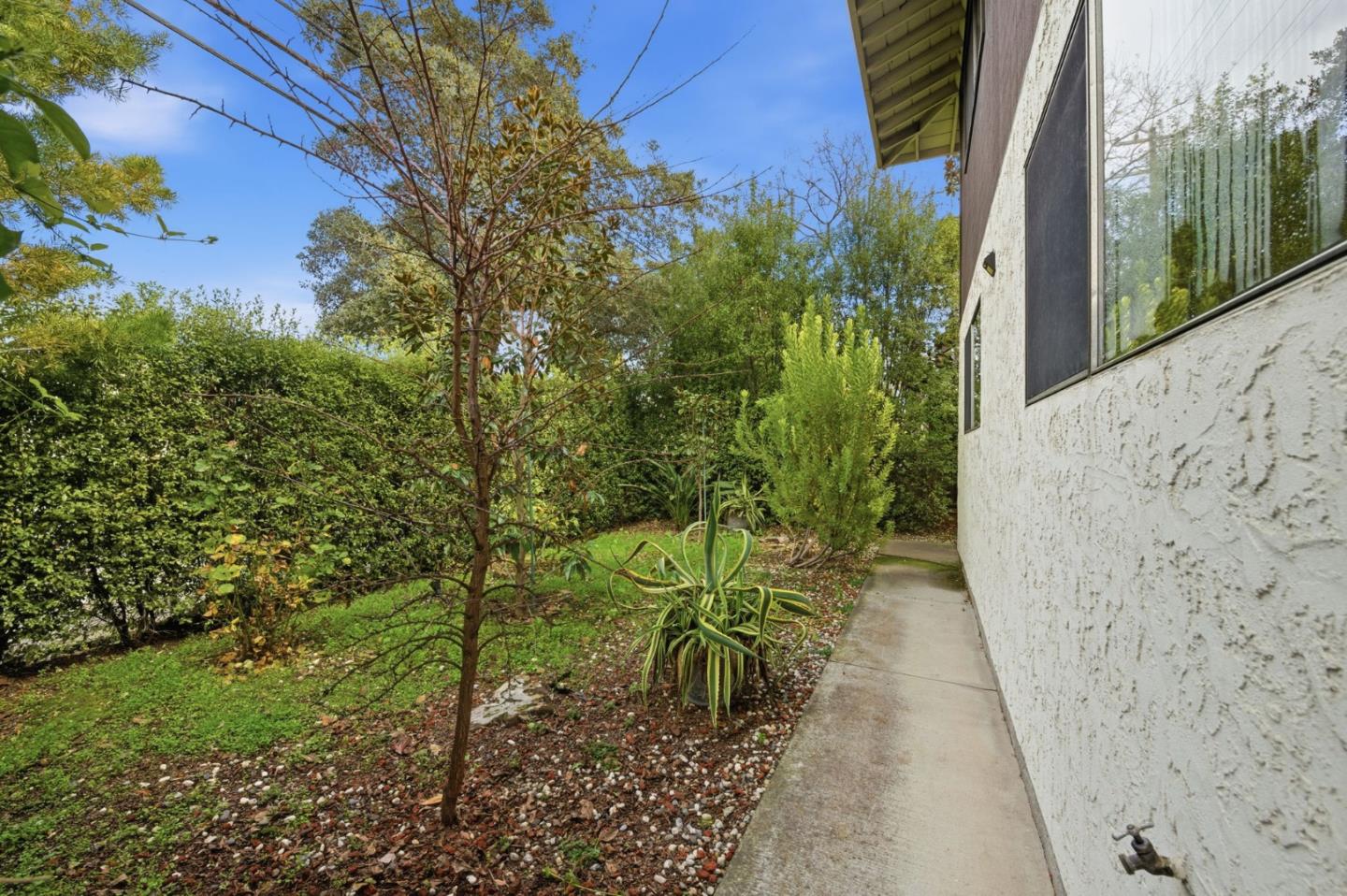 Detail Gallery Image 65 of 75 For 831 University Dr, Menlo Park,  CA 94025 - – Beds | – Baths