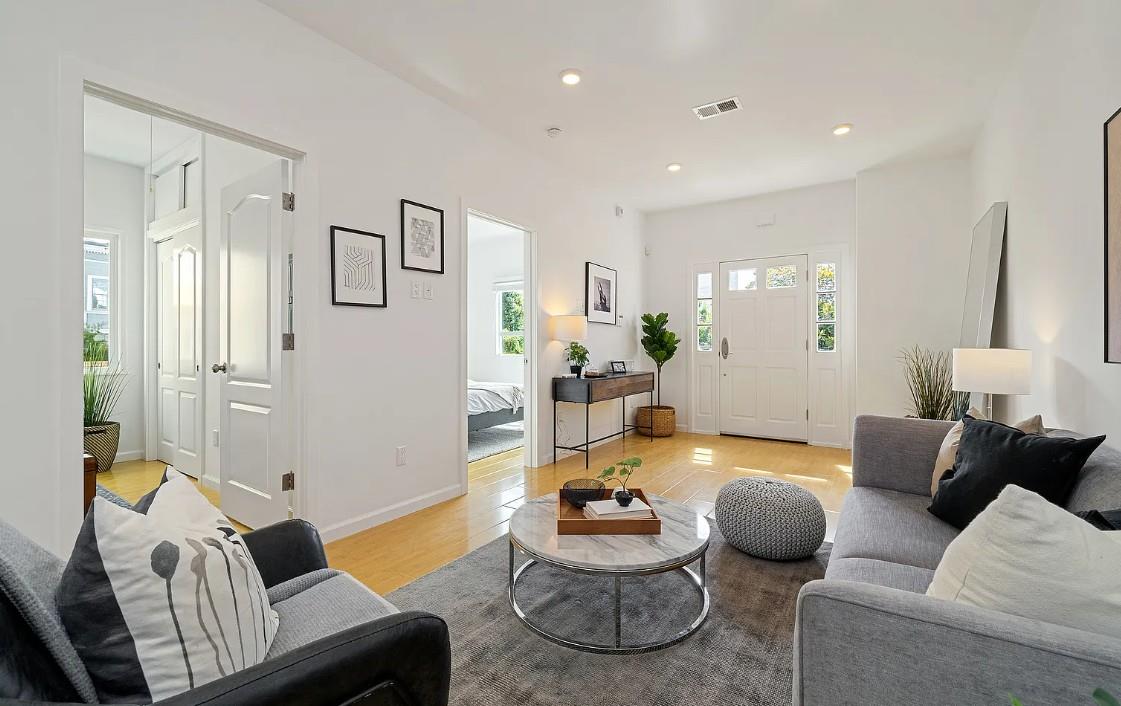 Detail Gallery Image 4 of 16 For 73 Leese St, San Francisco,  CA 94110 - – Beds | – Baths