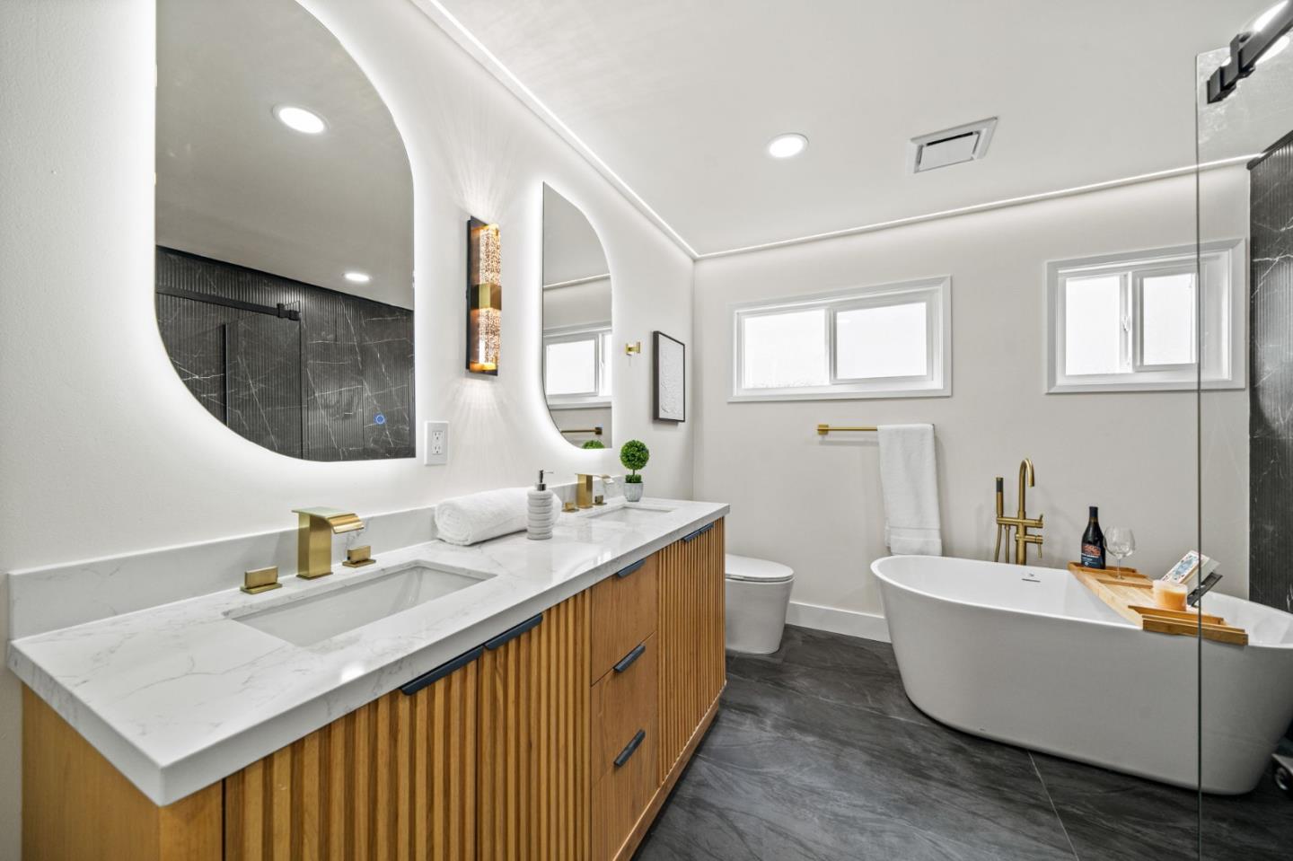 Detail Gallery Image 21 of 28 For 579 Suisse Dr, San Jose,  CA 95123 - 3 Beds | 2 Baths