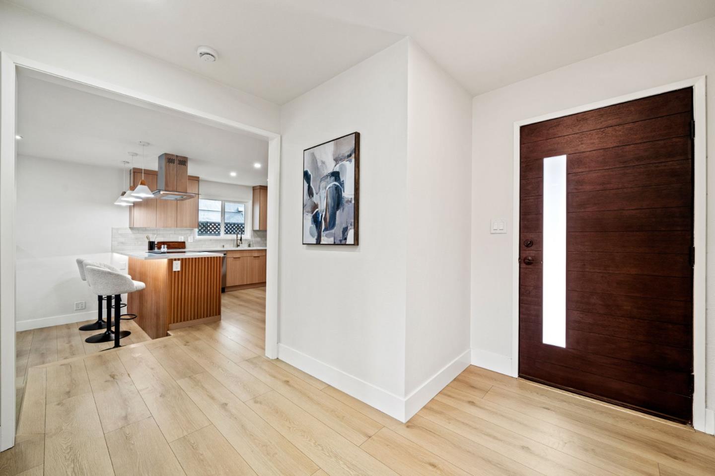 Detail Gallery Image 3 of 28 For 579 Suisse Dr, San Jose,  CA 95123 - 3 Beds | 2 Baths