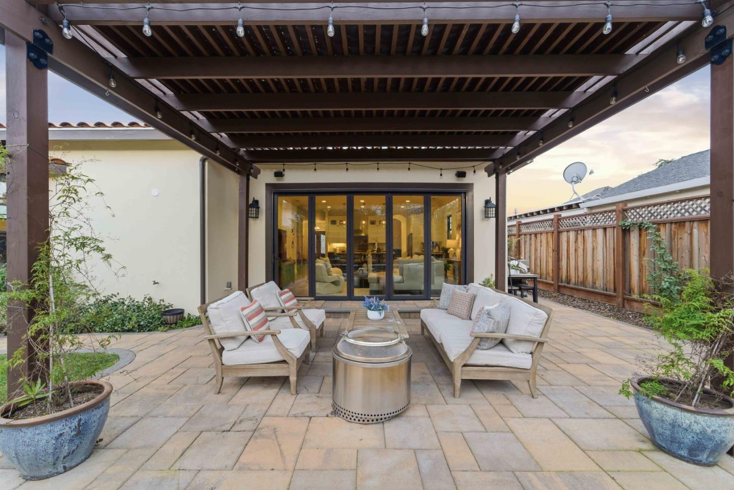 Detail Gallery Image 24 of 29 For 15689 Linda Ave, Los Gatos,  CA 95032 - 4 Beds | 3/1 Baths