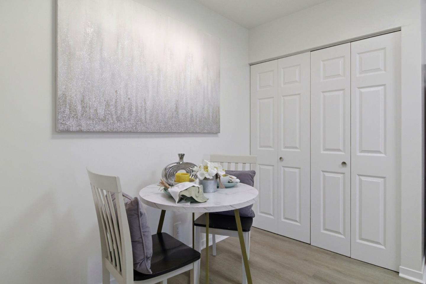 Detail Gallery Image 11 of 35 For 1500 Sherman Ave 3a,  Burlingame,  CA 94010 - 2 Beds | 2 Baths