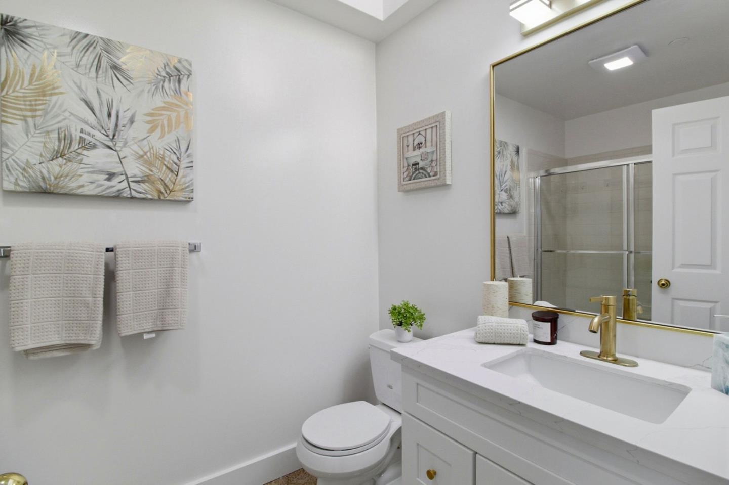 Detail Gallery Image 18 of 35 For 1500 Sherman Ave 3a,  Burlingame,  CA 94010 - 2 Beds | 2 Baths