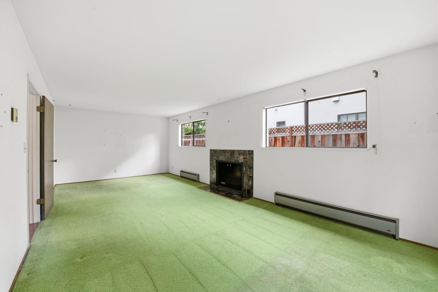 Detail Gallery Image 17 of 73 For 831 University Dr #831-833,  Menlo Park,  CA 94025 - 6 Beds | 4/2 Baths