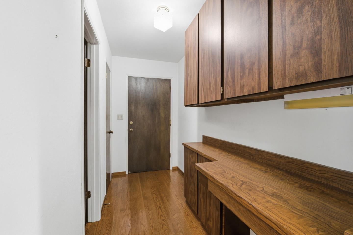 Detail Gallery Image 18 of 73 For 831 University Dr #831-833,  Menlo Park,  CA 94025 - 6 Beds | 4/2 Baths