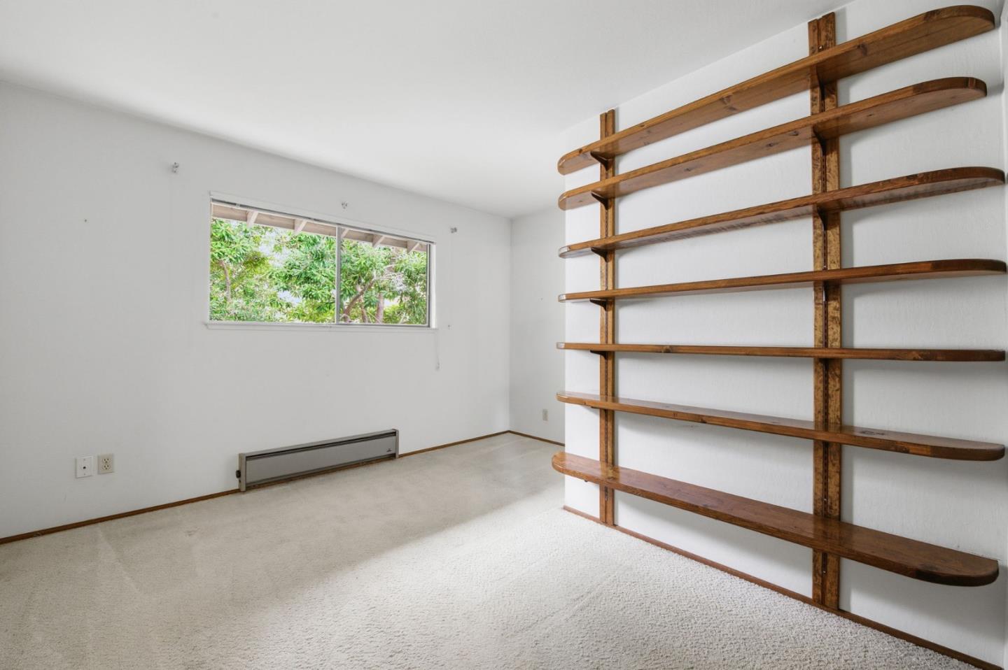 Detail Gallery Image 31 of 73 For 831 University Dr #831-833,  Menlo Park,  CA 94025 - 6 Beds | 4/2 Baths