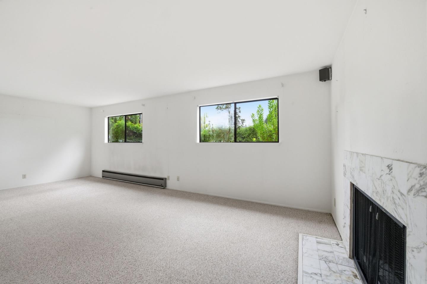 Detail Gallery Image 37 of 73 For 831 University Dr #831-833,  Menlo Park,  CA 94025 - 6 Beds | 4/2 Baths