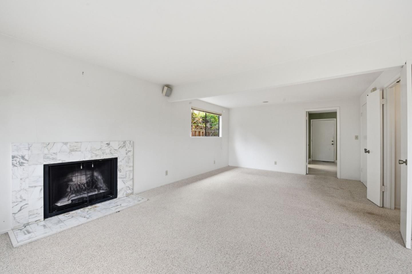 Detail Gallery Image 40 of 73 For 831 University Dr #831-833,  Menlo Park,  CA 94025 - 6 Beds | 4/2 Baths