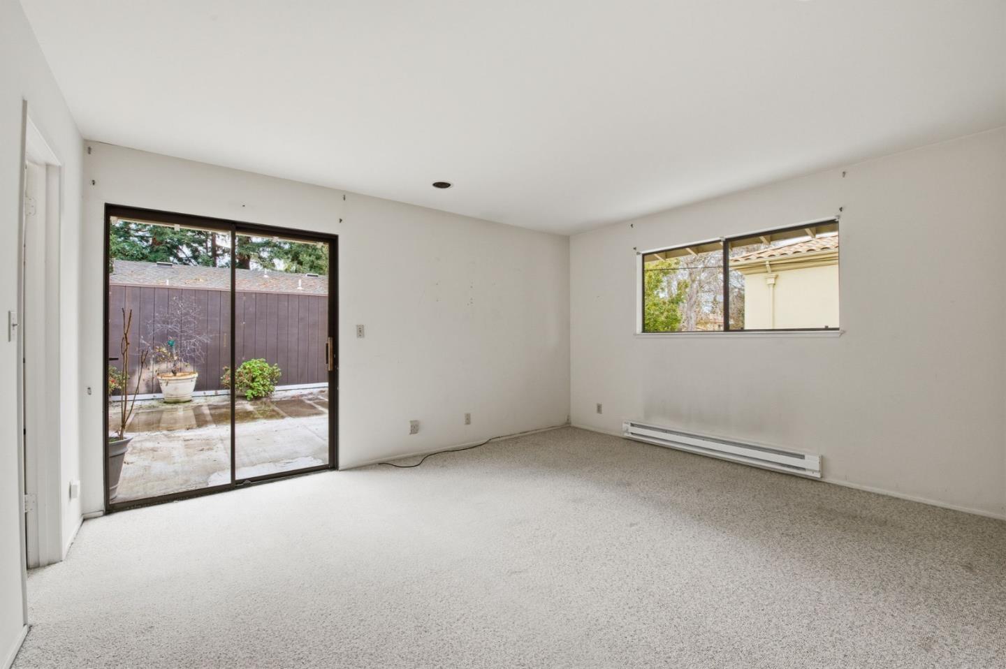 Detail Gallery Image 56 of 73 For 831 University Dr #831-833,  Menlo Park,  CA 94025 - 6 Beds | 4/2 Baths